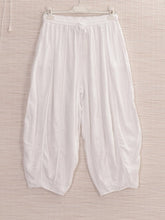 Italian Relaxed Fit Linen Capri Trousers - White