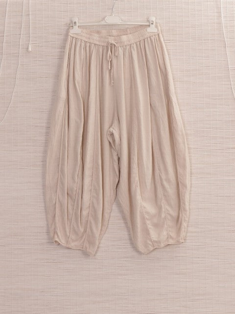 Italian Relaxed Fit Linen Capri Trousers - Beige