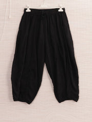 Italian Relaxed Fit Linen Capri Trousers - Black