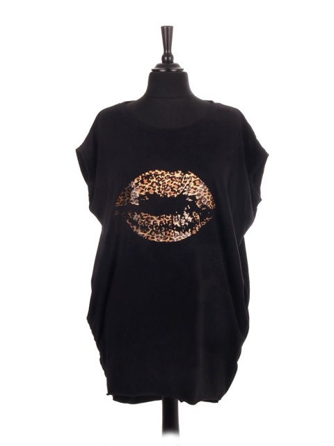 Italian Leopard Lip Print Dip Hem Batwing Top With Side Pockets