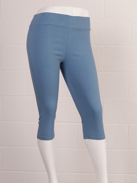 Plus Size Italian Stretch Fit Capri Pants