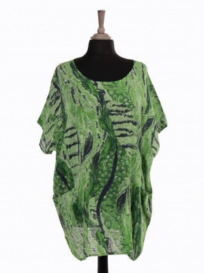 Plus Size Italian Animal Printed Front Pockets Batwing Top
